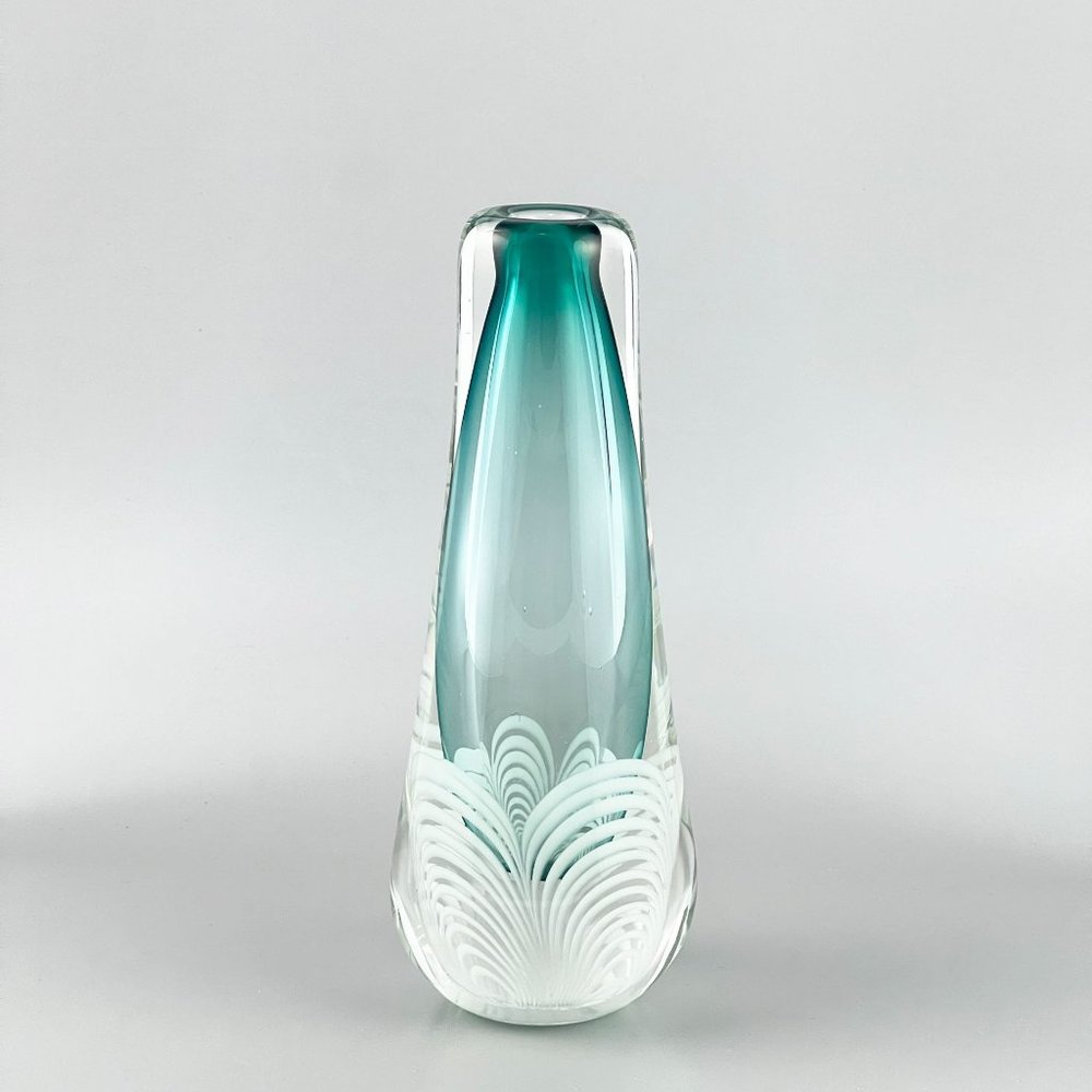 Vintage '85 Jackie Ballard Handblown Glass Pulled Feather Cased Green Bud Vase